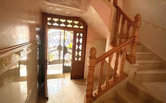Seaside View: Enjoy Sunsets at fully equipped Apt.