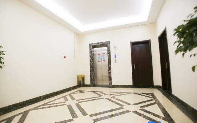 Jiahua Business Hotel (Tangshan Zunhua People's Park )