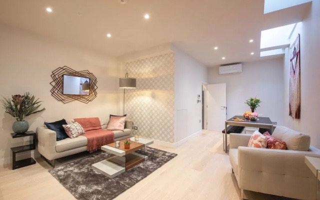 Sweet Inn - Kensington High Street