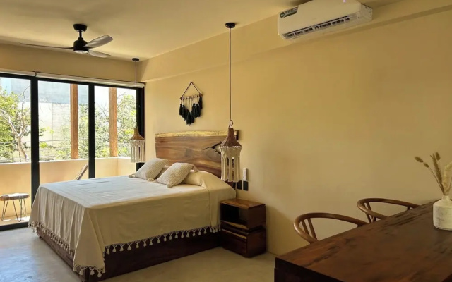 Gym & pool Jungle Studio Retreat C6