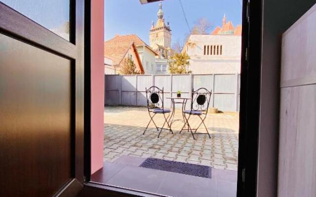 Central Amelie Apartment