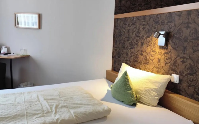 Garni Hotel & Ferienwohnungen Seeschlößchen