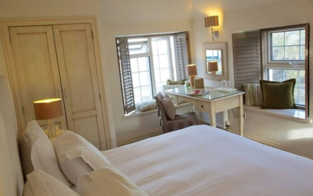 The Lugger Hotel