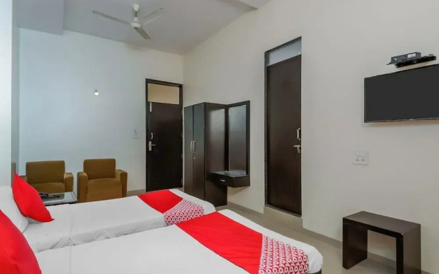 Hotel Rainbow Inn by OYO Rooms