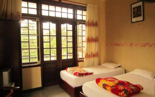 Phong Nha Hotel Hue