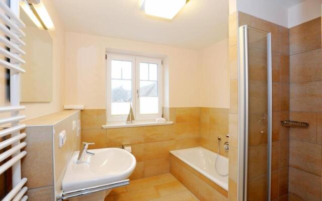 Haus Grenzkrug_ Haushaelfte 4a