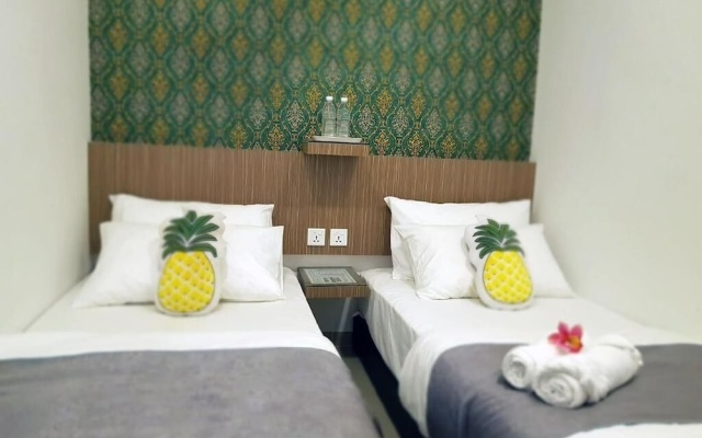 Teruntum 96 Guesthouse – Guest Rooms – Kuantan