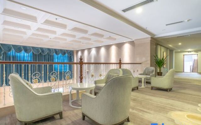 Wutong Hot Spring Hotel