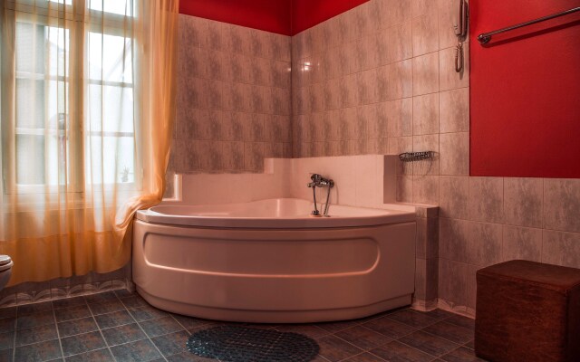 Ilion Hotel Suites