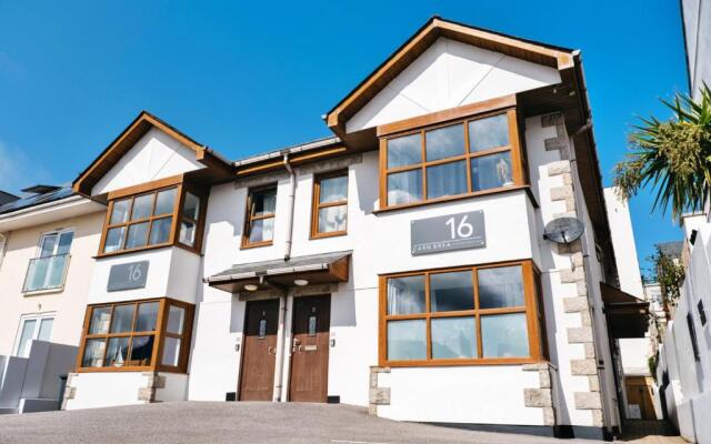 Tolcarne Stay - Luxury Newquay Apartment