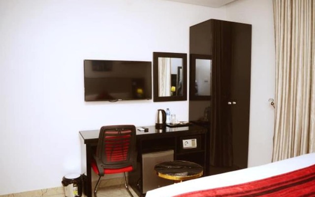 Ziroc Residence