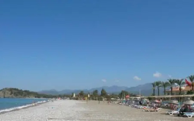 Sunset Beach Club Aqua 37