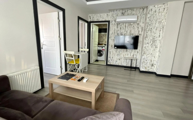 Eluxio Suite Hotel
