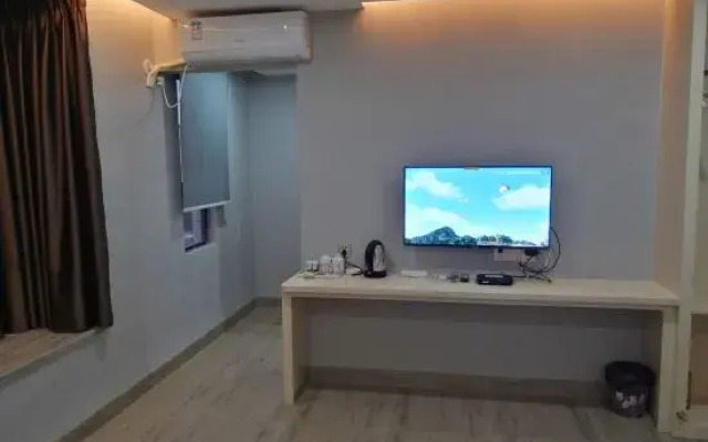 Jinhong Hotel
