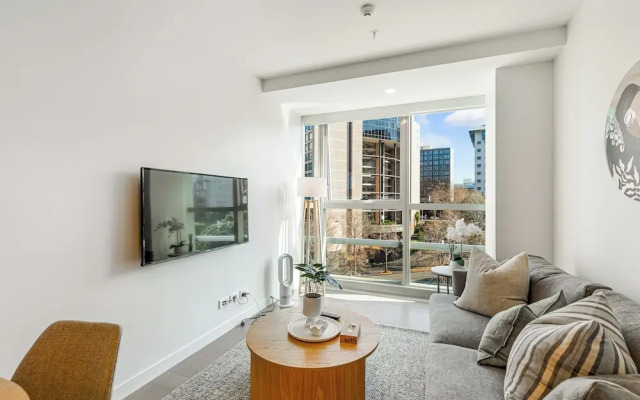 Chic 1Br Apt With Pool And Gym Perks