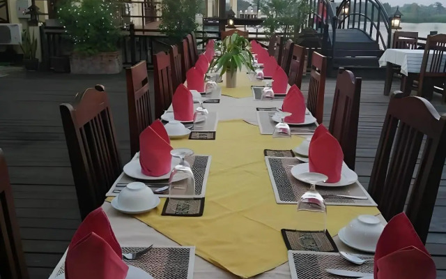 Pon Arena Hotel