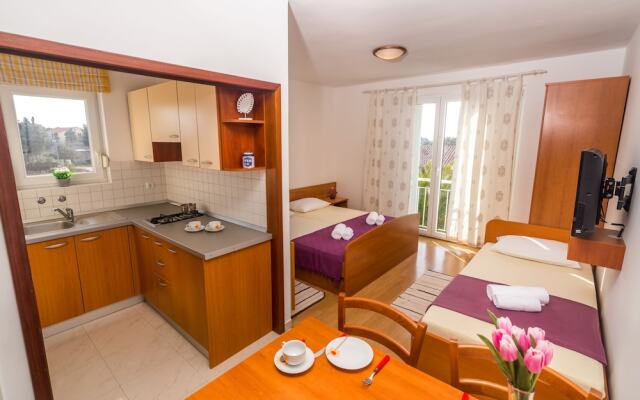 Pool Apartments Galeb