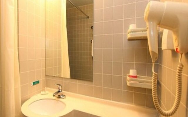 Jinjiang Inn Jinzhou Luoyang Road