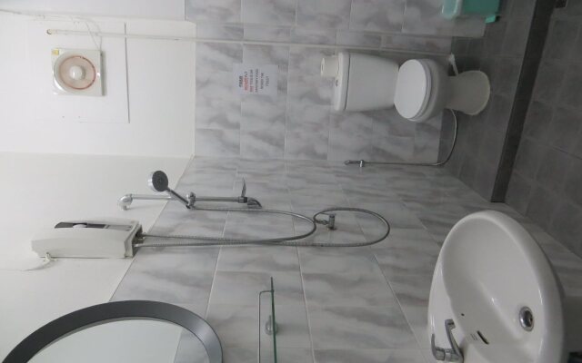 La Maison Verte Hostel