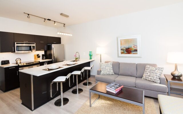 Cook City Suites - 1338 Chestnut Street