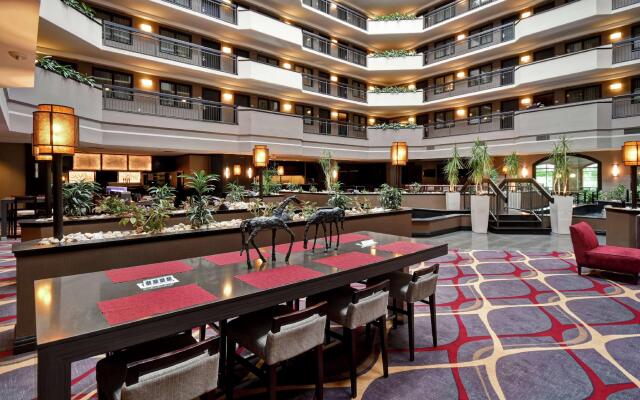 Embassy Suites by Hilton Dulles Airport