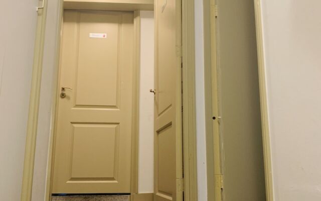 Amsterdam Central Guest House