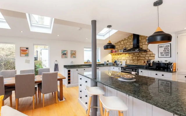 Spacious 3BD with Large Garden in Aynho