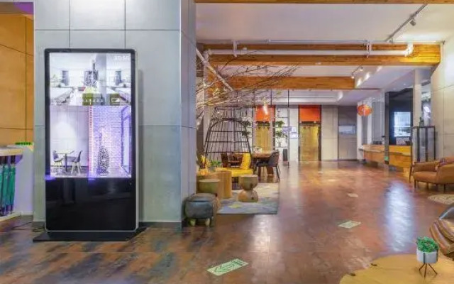 Tucker China HOTEL (Leqing Ningkang West Road Store)