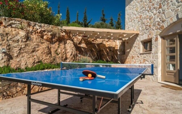 Luxury Zakynthos Villa Moore Villa 8 Guests - 4 Bed Agios Nikolaos