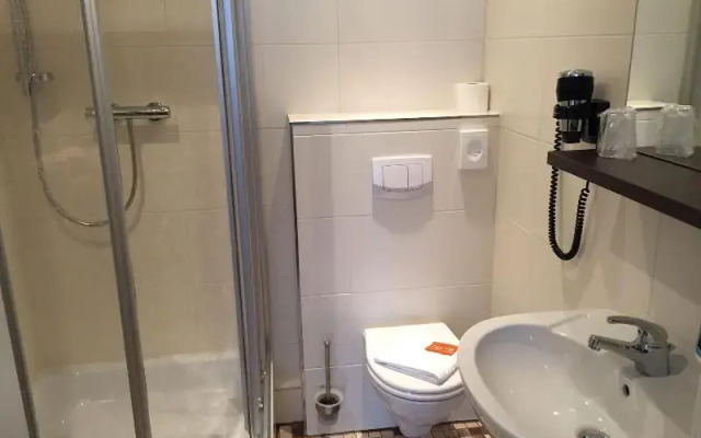Home Hotel