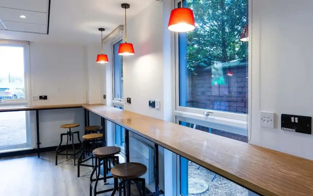 Student Only Abbey House