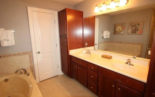 Phoenix West Ii Condominiums