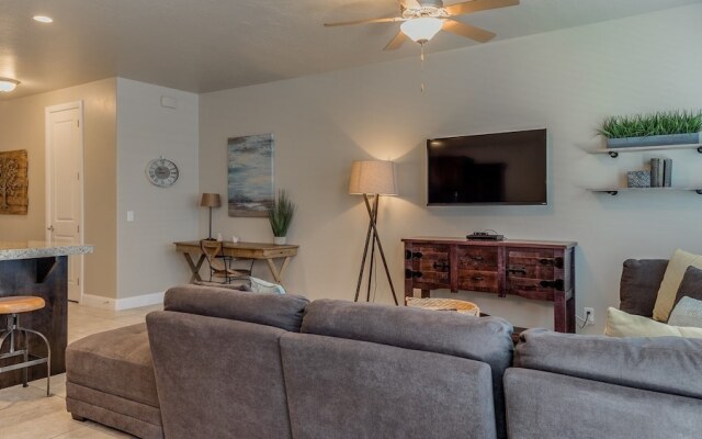 Red Canyon 3 Bedroom Apts