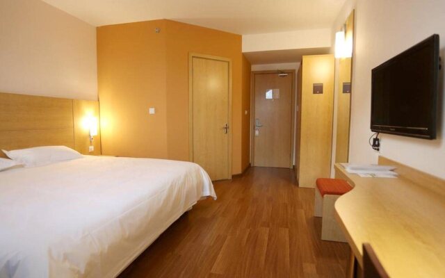 ibis Hangzhou Huanglong