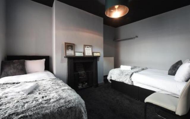 Swan Street Suite Slps 23