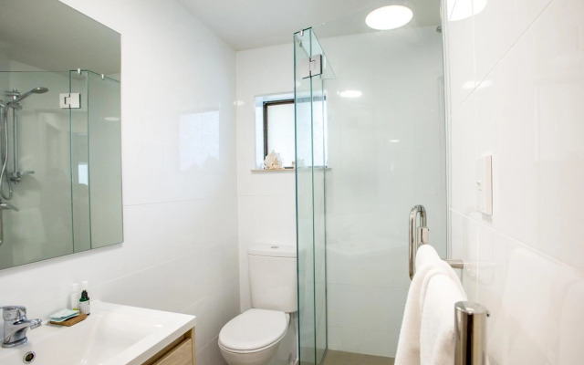 Onetangi Beach Apartments