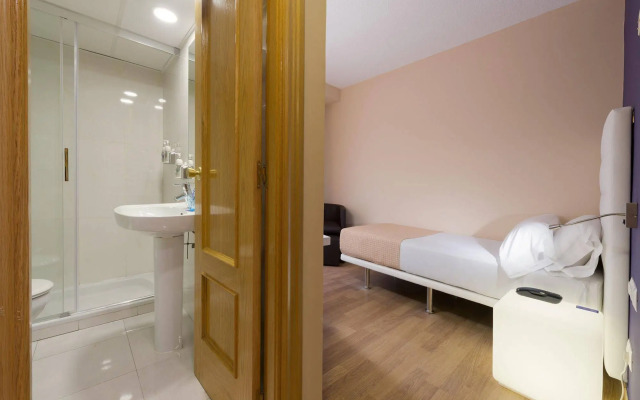 TRYP Ciudad de Alicante Hotel