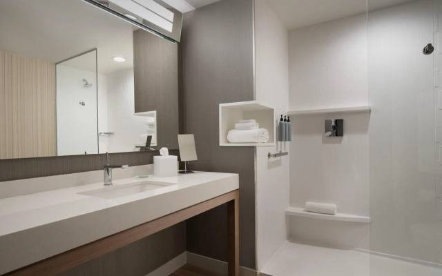 Courtyard By Marriott Nanaimo