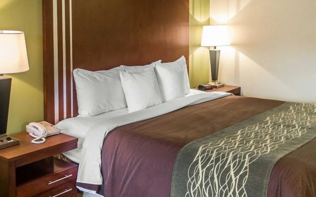 Days Inn By Wyndham Austintown