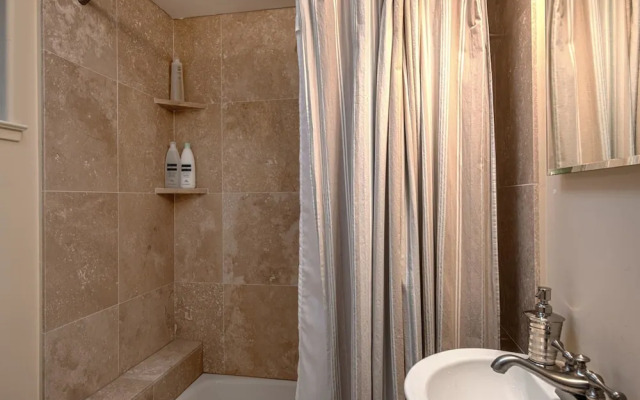 3724 Sea Glass Sanctuary