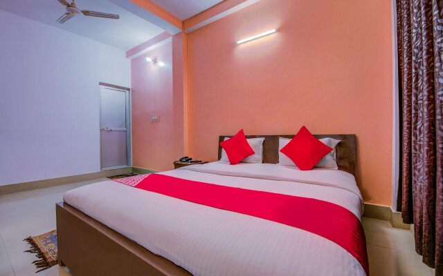 Hotel Deshbandhu By OYO Rooms