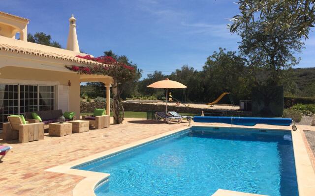 Comfortable detached child-friendly villa with private pool