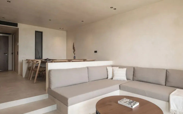 Seven Rocks Suites