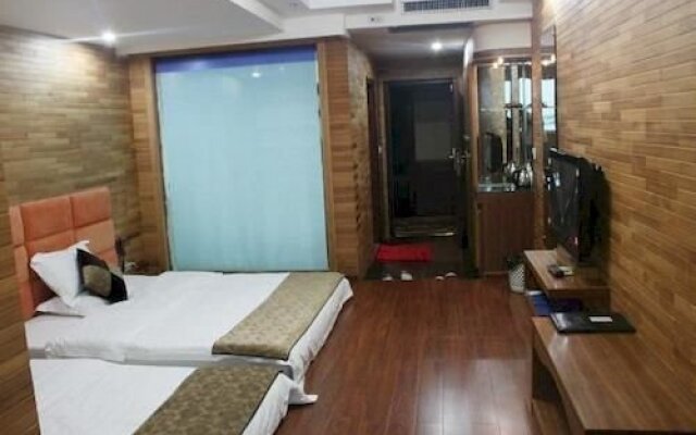 Dongshan Business Hotel