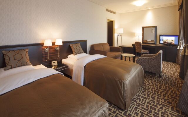 Okura Chiba Hotel