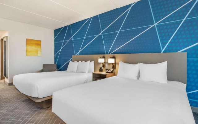 Comfort Inn & Suites Frisco East - McKinney