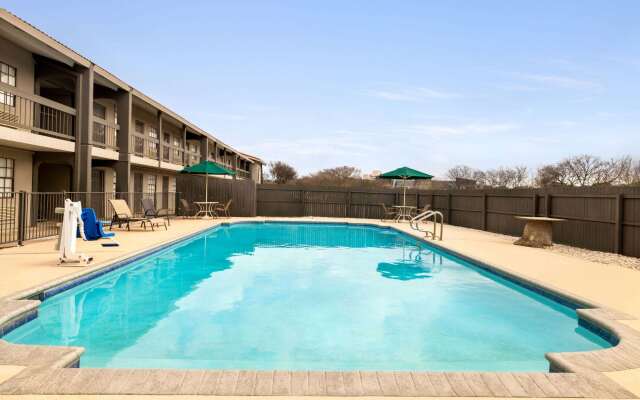 La Quinta Inn San Antonio Lackland