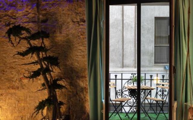 Zrooms Suites