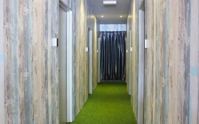 1992 Capsule Hotel - Hostel