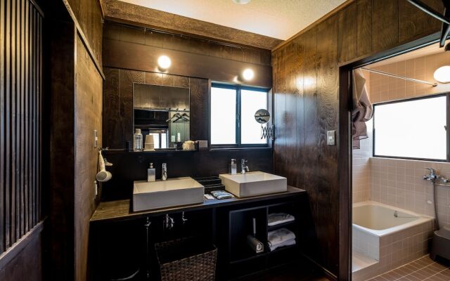 Classic Japan Living Miuraya